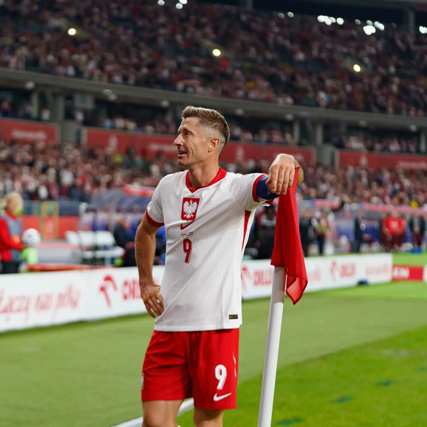 芬兰队胜出,备战重要国际足球比赛 芬兰队胜出,备战重要国际足球比赛