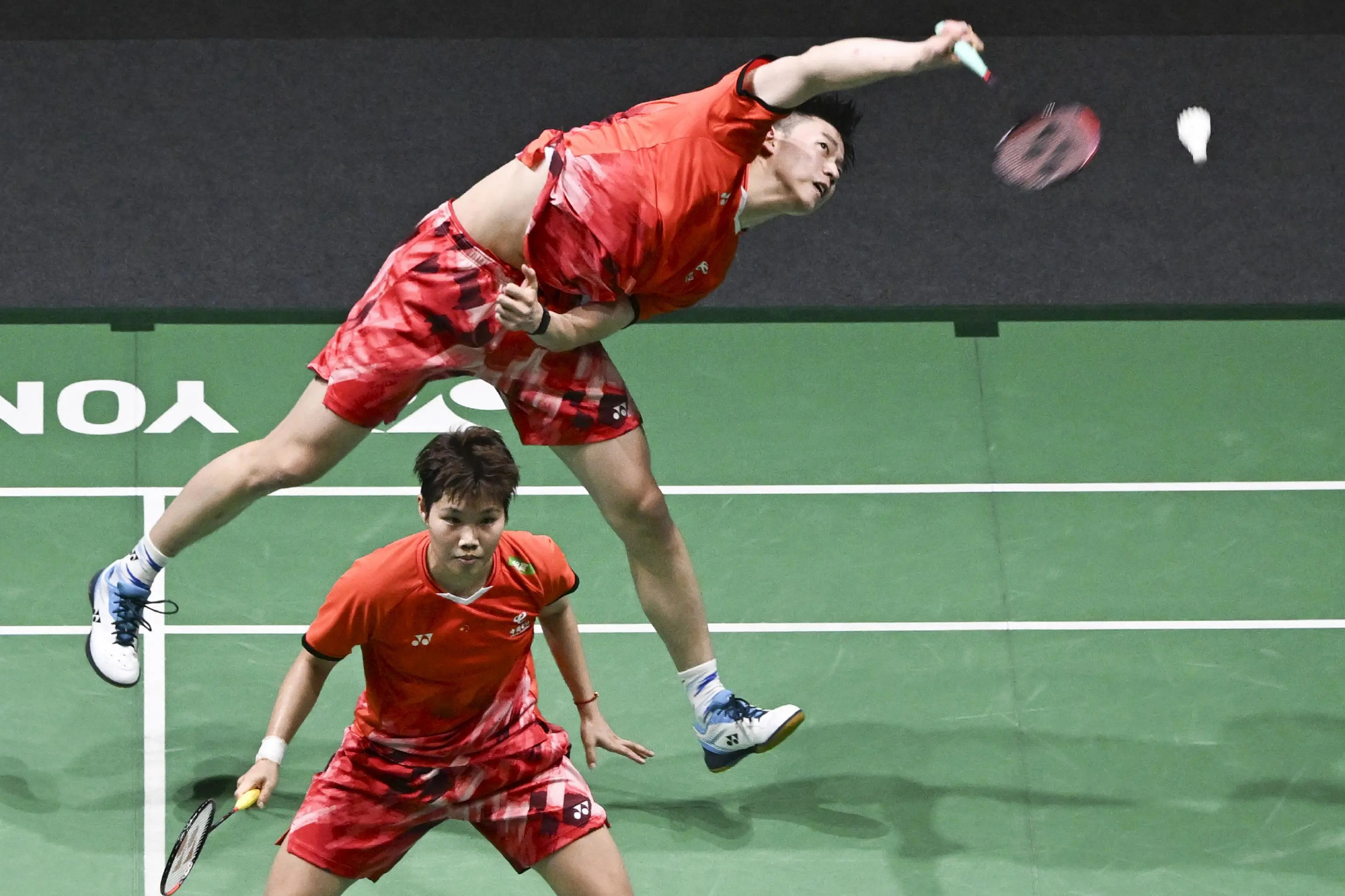 泰国羽毛球队横扫日本羽毛球队，林丹制霸全场