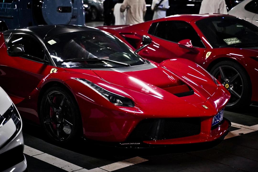 法拉利轻取迈凯伦，勒克莱尔统治全场