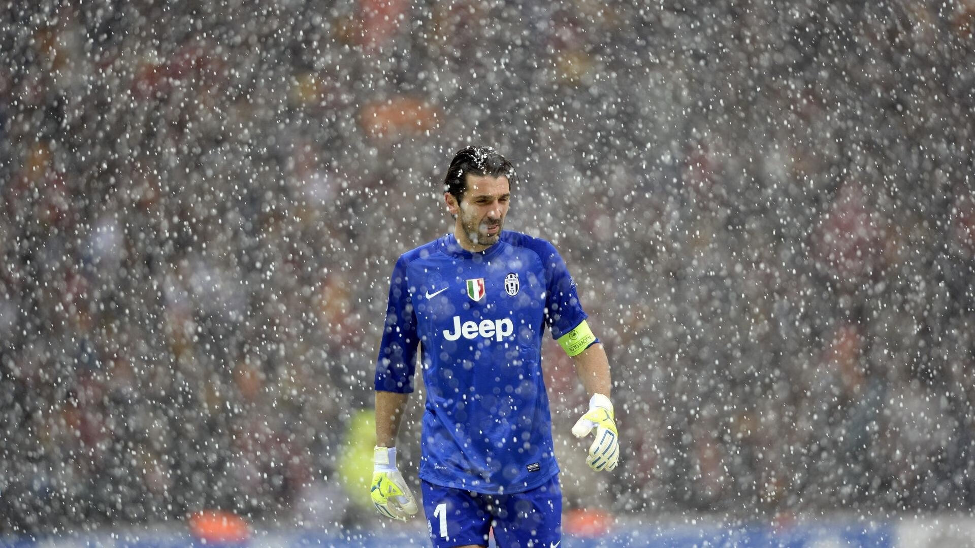 福登攻防两端统治全场,乌克兰补时绝杀墨西哥