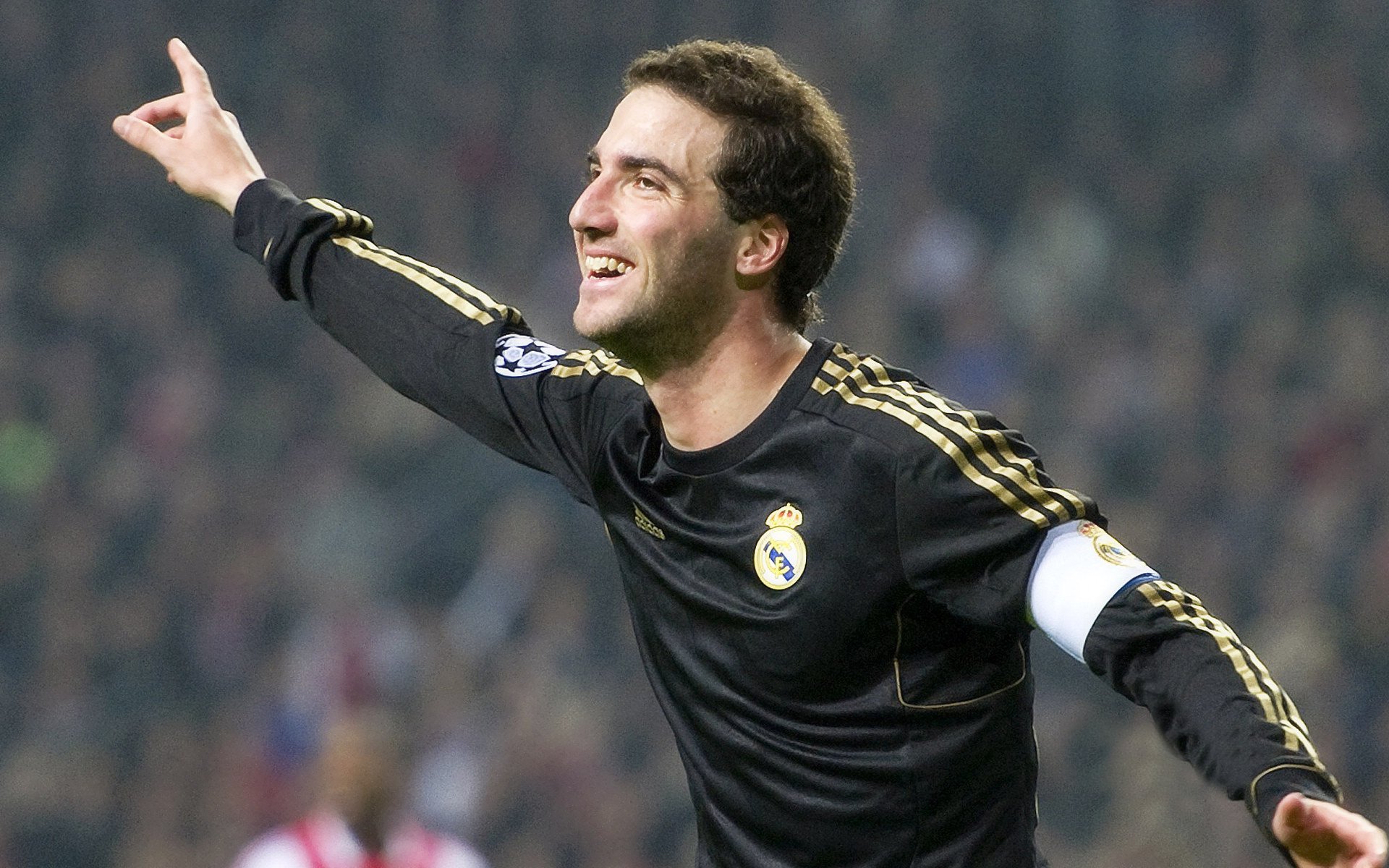 加克波爆发点燃郁金香，拉齐奥式冲击冲垮委内瑞拉防线